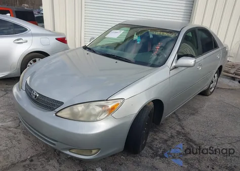 2003 Toyota Camry Xle z USA, uszkodzony, nr VIN 4T1BE32K53U762615
